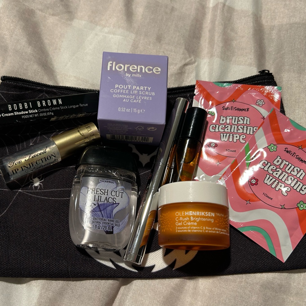Makeup & Skincare Bundle with Florence by Mills Lip Oil